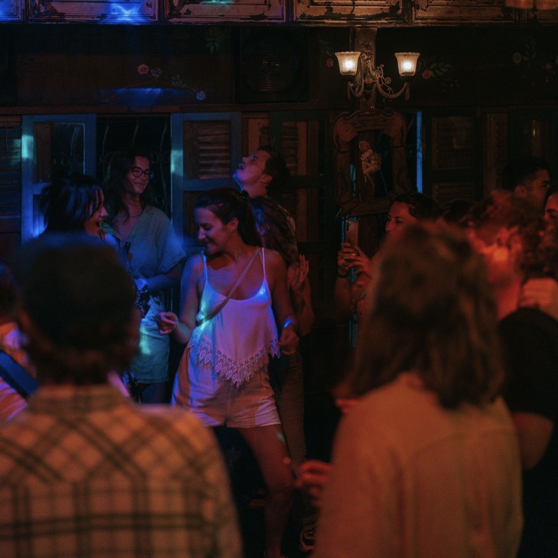 BEST BARS IN BALI - BEST NIGHTLIFE IN BALI BEST NIGHTLIFE IN BALI