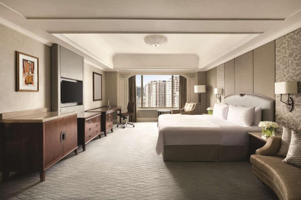 best hotels in Jakarta